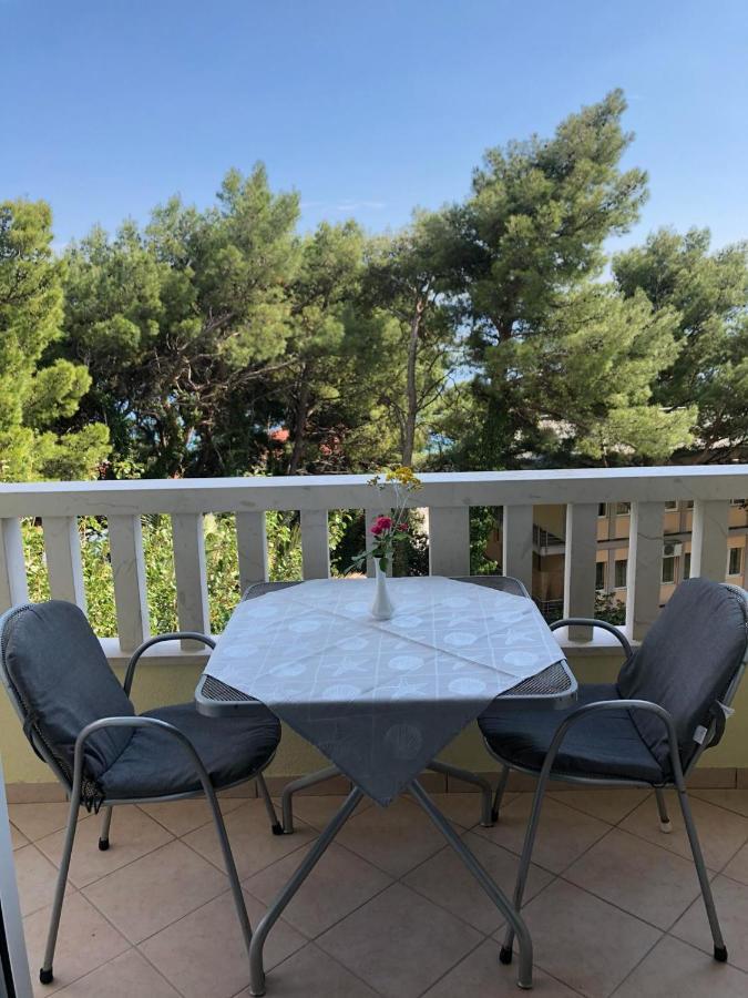 Villa Rosso Baška Voda Buitenkant foto